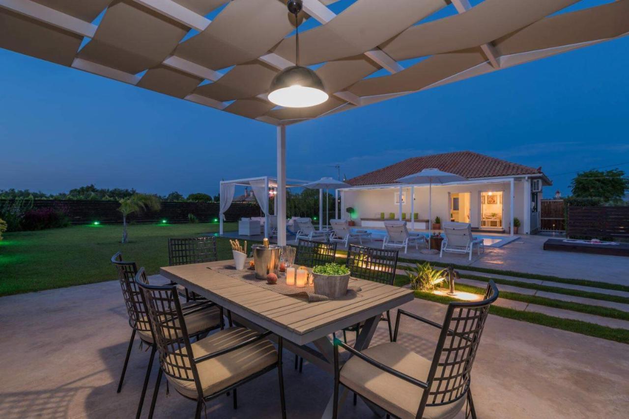 Madini Luxury Villa With Private Heated Pool Vanato Exteriör bild